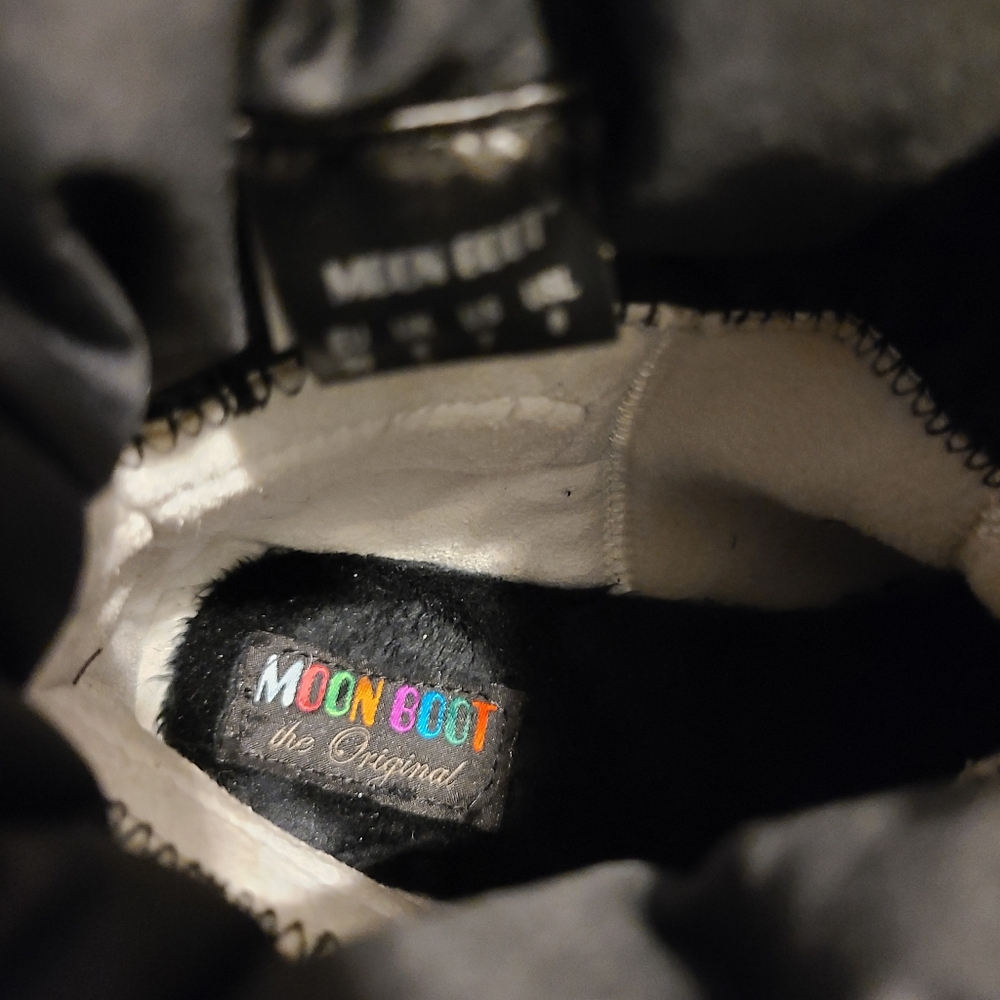 MOON BOOTS Black Nylon Low Moon Boot - Picture 10 of 12